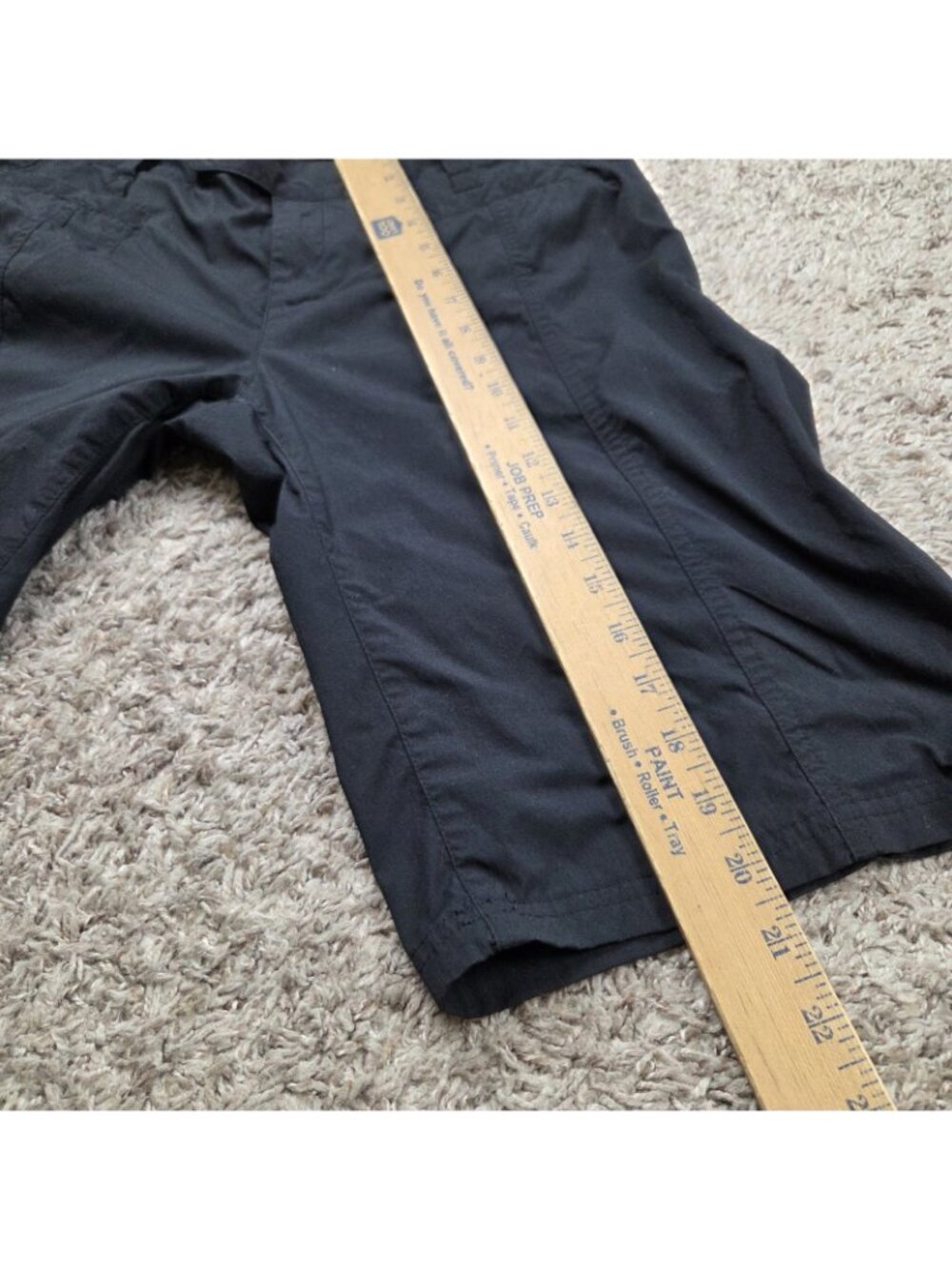 Royal Robbins Shorts Womens 8 Black Bermuda Hiking Utility - Picture 4 of 7
